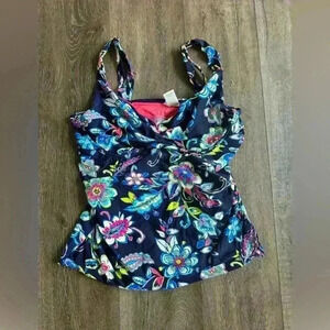 Anne Cole Swimming Suit Top.  Women’s size 40B/38C.  Beautiful floral print!